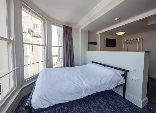 Auf Klassenfahrt mit HEROLÉ: Beispiel eines Begleiterzimmers im a&o Brighton Palace Pier