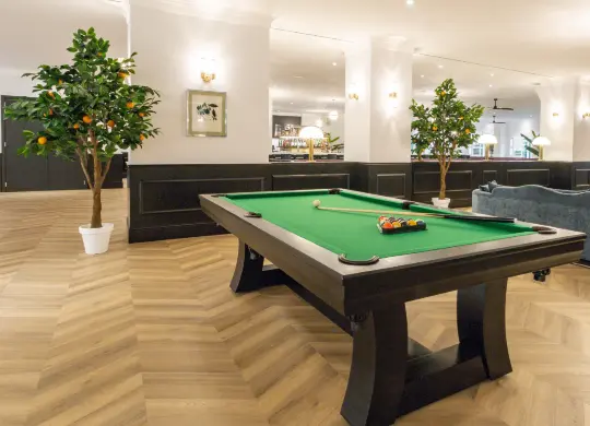 Auf Klassenfahrt mit HEROLÉ: Lobbybereich im a&o Brussel Centrum