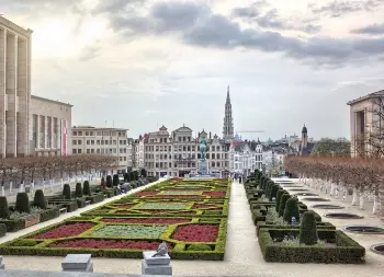 Auf Klassenfahrt mit HEROLÉ: Besichtigen Sie den einzigartigen Kunstberg in Brüssel