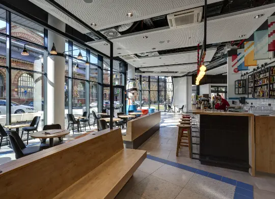 Auf Klassenfahrt mit HEROLÉ: Lobby im Meininger Hotel in Budapest