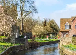 Fluss Stour in Canterbury  Auf Klassenfahrt mit HEROLÉ: Fluss Stour in Canterbury.