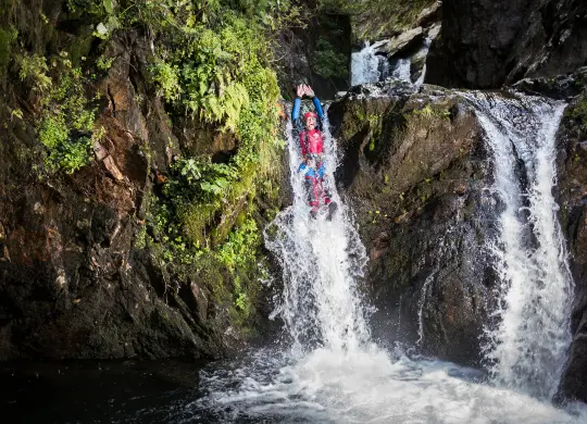 Auf Klassenfahrt mit HEROLÉ: Canyoning Area 47 Tirol