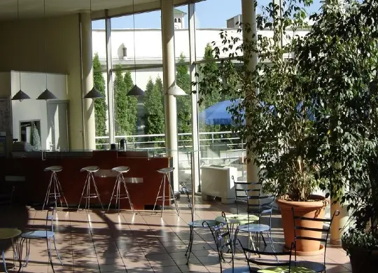 Auf Klassenfahrt mit HEROLÉ: Lobby im Centre International de Séjour in Lyon