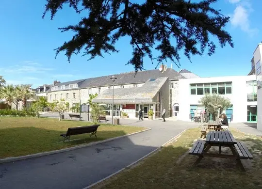Auf Klassenfahrt mit HEROLÉ: Centre Patrick Varangot in der Bretagne