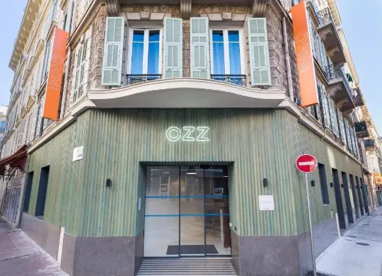 Auf Klassenfahrt mit HEROLÉ: Hostel Ozz by Happyculture in Nizza an der Côte d'Azur