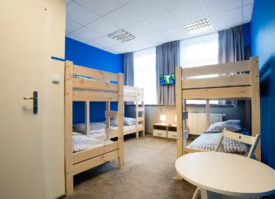 Hostel Moon in Danzig  Auf Klassenfahrt mit HEROLÉ: Hostel Moon in Danzig.