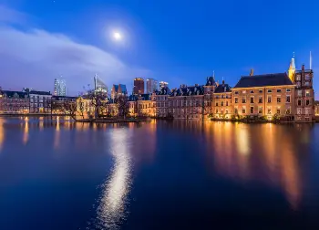 Skyline von Den Haag Auf Klassenfahrt mit HEROLÉ: Skyline von Den Haag.