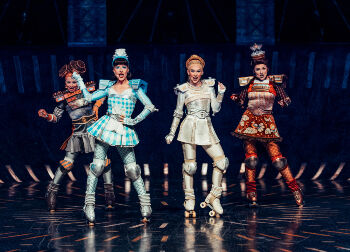 Das Starlight-Express-Theater in Bochum begeistert mit seiner einzigartigen Bühnenshow.