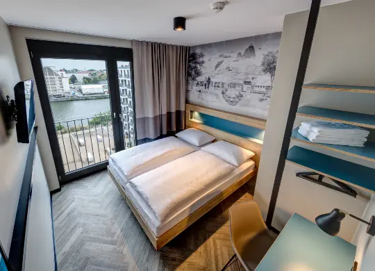 Auf Klassenfahrt mit HEROLÉ: Doppelzimmer im Schulz Hotel Berlin Wall