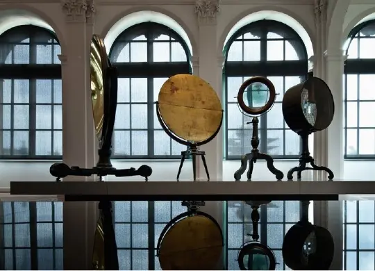 Auf Klassenfahrt mit HEROLÉ: Besuchen Sie den Mathematisch- physikalischen Salon in Dresden