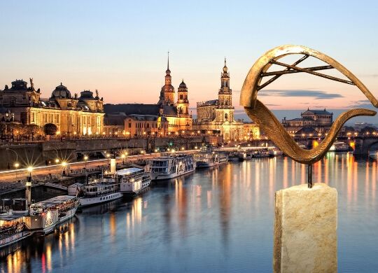 Der Blick auf die historische Altstadt in Dresden Auf Klassenfahrt mit HEROLÉ: Genießen Sie den einzigartigen Blick auf die historische Altstadt in Dresden