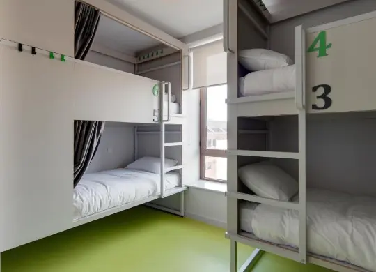 Auf Klassenfahrt mit HEROLÉ: Ein Beispielzimmer aus dem Clink i Lár Hostel Dublin