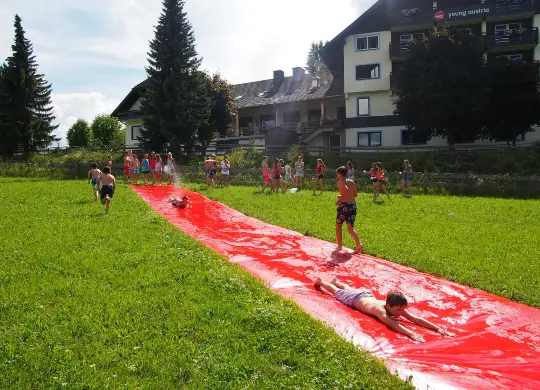 Auf Klassenfahrt mit HEROLÉ: Erlebnisgästehaus Carinth im Salzburger Land.