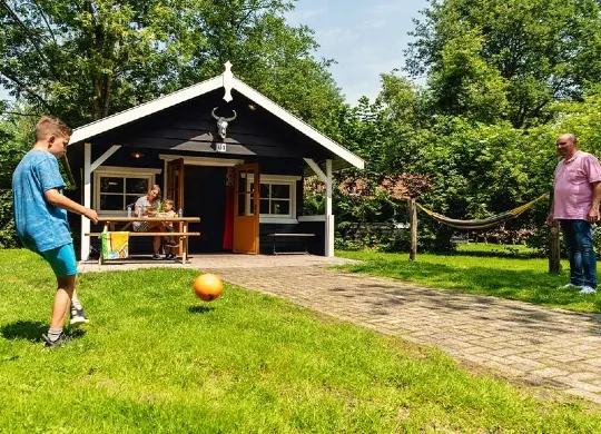 Auf Klassenfahrt mit HEROLÉ: Ferienhaus Cowboy im Ferienpark Slagharen bei Zwolle