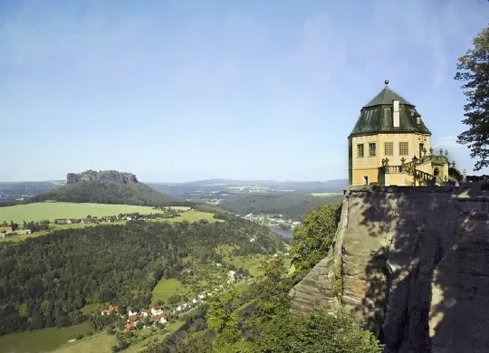 Festung Königstein in der Sächsische Schweiz Auf Klassenfahrt mit HEROLÉ: Festung Königstein mit Friedrichsburg in der Sächsische Schweiz