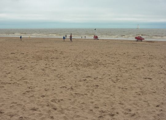 Klassenfahrten Flämische Nordseeküste - Seebad Blankenberge Klassenfahrten Flämische Nordseeküste - Strand vom Seebad Blankenberge