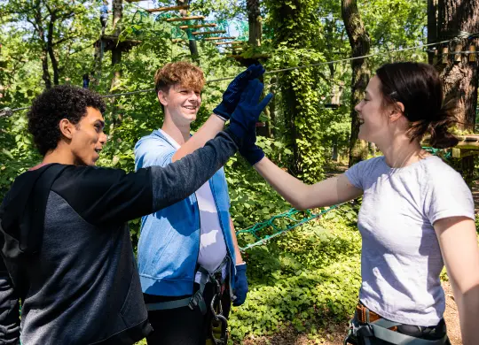 Auf Klassenfahrt mit HEROL&Eacute;: Teambuilding im Klettergarten