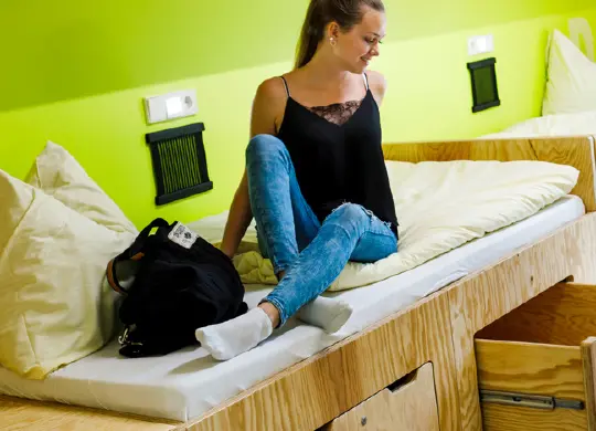 Auf Klassenfahrt mit HEROLÉ: Zimmerbeispiel in der DJH Bayreuth in der Fränkischen Schweiz