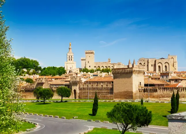 Auf Klassenfahrt mit HEROLÉ: Avignon in der Provence.