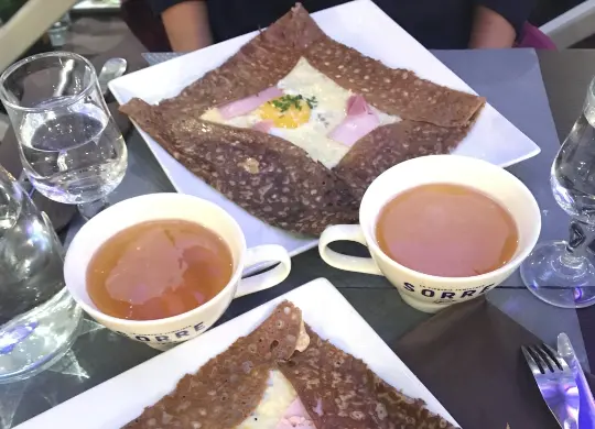 Auf Klassenfahrt mit HEROLÉ: Die typischen Galettes aus der Bretagne