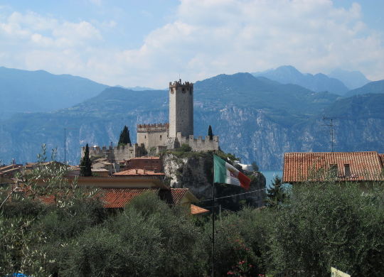 Scaligerburg in Malcesine am Gardasee Auf Klassenfahrt mit HEROLÉ: Scaligerburg in Malcesine am Gardasee.