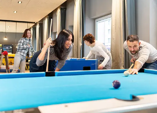 Auf Klassenfahrt mit HEROLÉ: Gemeinschaftslounge im a&o Firenze Campo die Marte in Florenz