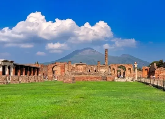 Auf Klassenfahrt mit HEROLÉ: Pompeji am Golf von Sorrent.