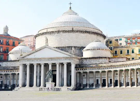 Auf Klassenfahrt mit HEROLÉ: Neapel am Golf von Sorrent.
