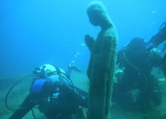 Auf Klassenfahrt mit HEROLÉ: Tauchen an der Amalfiküste am Golf von.Sorrent