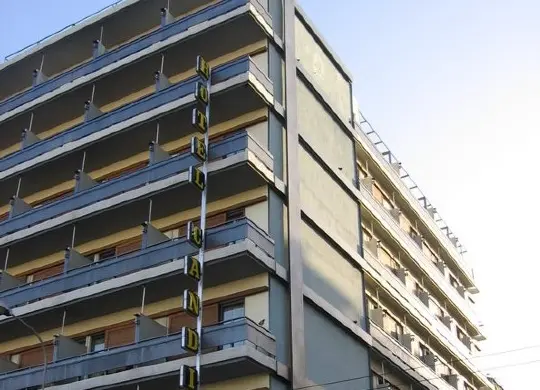 Klassenfahrt - Griechenland - die Außenansicht des Hotel Candia in Athen