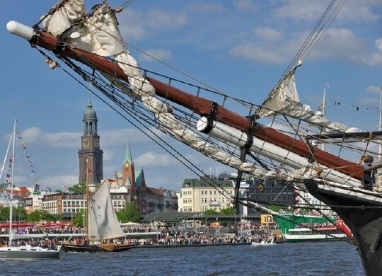 Hafen in Hamburg  Auf Klassenfahrt mit HEROLÉ: Hafen in Hamburg.