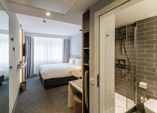 Holiday Inn Express Dresden Zentrum - Doppelzimmer Auf Klassenfahrt mit HEROLÉ: Beispielzimmer im Holiday Inn Express Dresden Zentrum