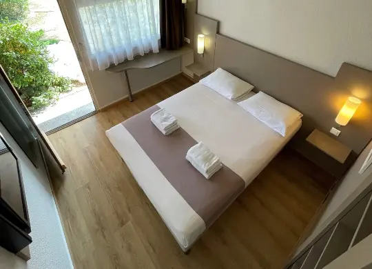 Auf Klassenfahrt mit HEROLÉ: Zimmer im Hotel Cristol bei Avignon / Provence