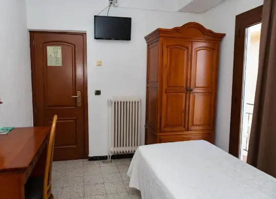 Auf Klassenfahrt mit HEROLÉ: Einzelzimmer für Begleitpersonen im Hotel Haromar in Calella.