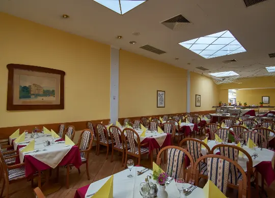 Auf Klassenfahrt mit HEROLÉ: Restaurant im Hotel Vila Ruzica in der Kvarner Bucht