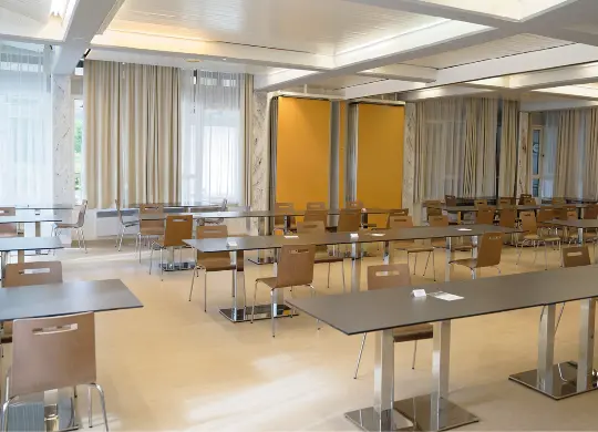 Auf Klassenfahrt mit HEROLÉ: Speisesaal im Jugendgästehaus Villach in Kärnten