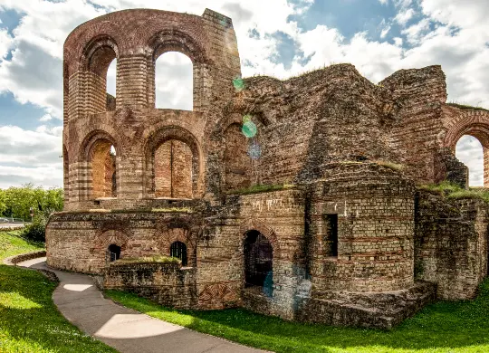 Auf Klassenfahrt mit HEROLÉ: Kaiserthermen Trier Eifel