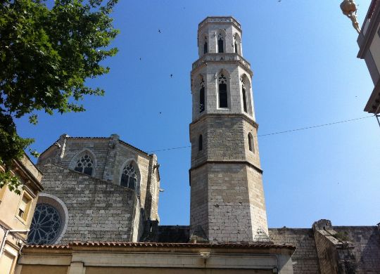 Blick auf die Figueres in Katalonien Auf Klassenfahrt mit HEROLÉ: Besichtigen Sie auch die Figueres in Katalonien