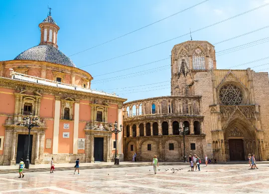 Auf Klassenfahrt mit HEROLÉ: Kathedrale in Valencia