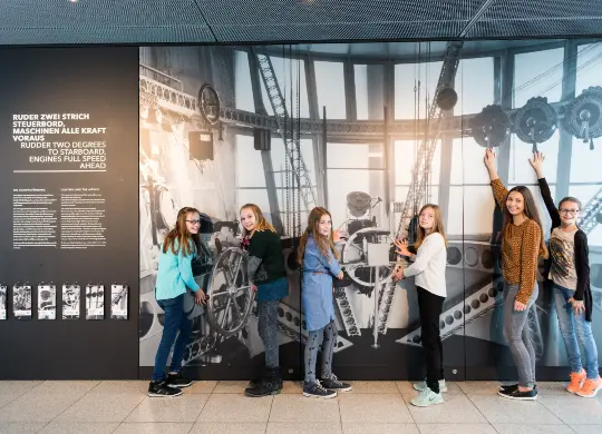 Auf Klassenfahrt mit HEROLÉ: Zeppelinmuseum am Bodensee.