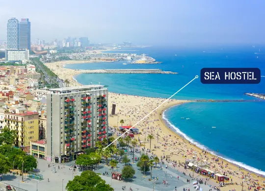Klassenfahrt Barcelona: Equtiy Point Sea Hostel, Strandlage Auf Klassenfahrt mit HEROLÉ: Direkte Strandlage bietet das Equity Point Sea Hostel in Barcelona