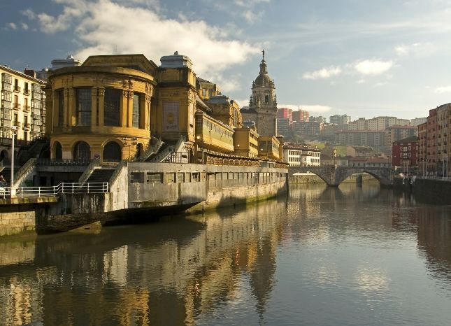 Bilbao im Baskenland Auf Klassenfahrt mit HEROLÉ: Bilbao im Baskenland.
