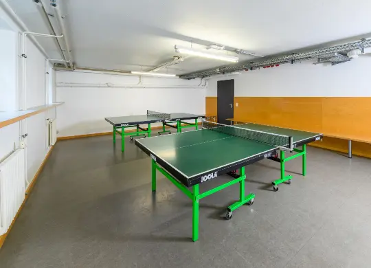 Auf Klassenfahrt mit HEROLÉ: Tischtennisraum in der Jugendherberge Konstanz am Bodensee