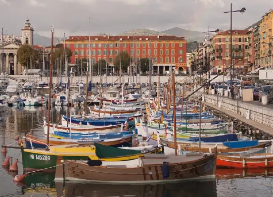 Auf Klassenfahrt mit HEROLÉ: Hafen Nizza an der Côte d'Azur.