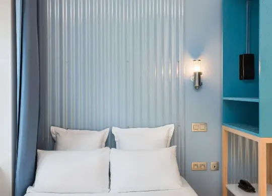 Auf Klassenfahrt mit HEROLÉ: Unterkunft Hostel Ozz an der Côte d'Azur.