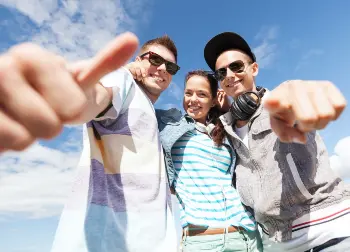 Auf Klassenfahrt mit HEROL&Eacute;: genie&szlig;en Sie auch das sonnige Wetter an der C&ocirc;te d'Azur