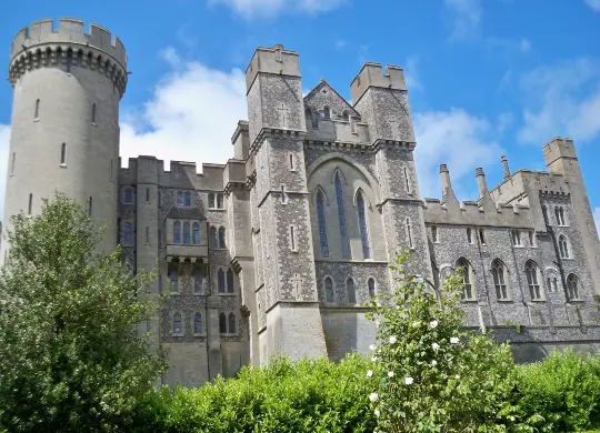 Auf Klassenfahrt mit HEROL&Eacute;: Arundel Castle in Brighton.
