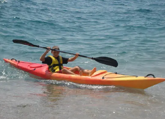 Auf Klassenfahrt mit HEROLÉ: Wassersport in Katalonien