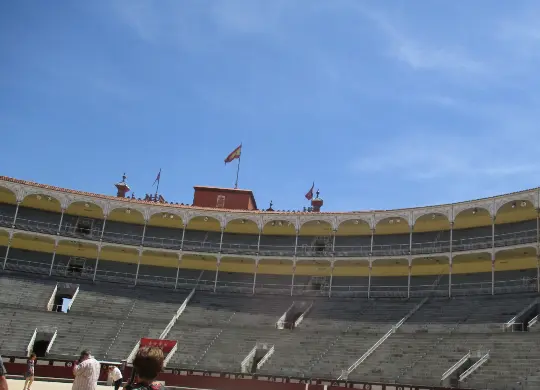 Auf Klassenfahrt mit HEROLÉ: Stierkamparena in Madrid.