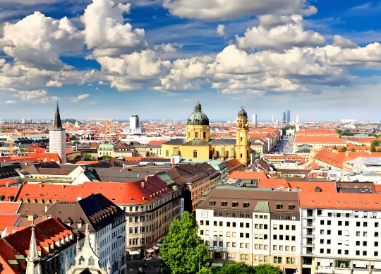 Auf Klassenfahrt mit HEROL&Eacute;: Stadtansicht in M&uuml;nchen.